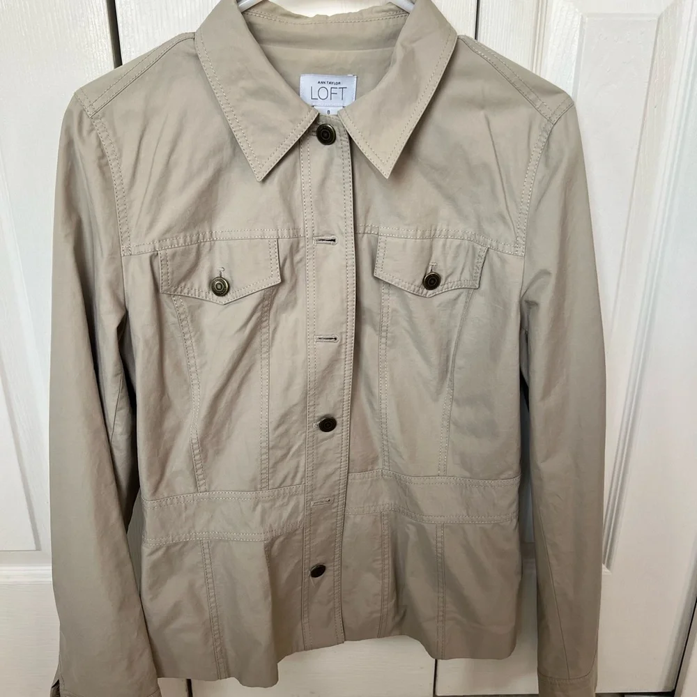 Light jacket - Picture 1 of 2